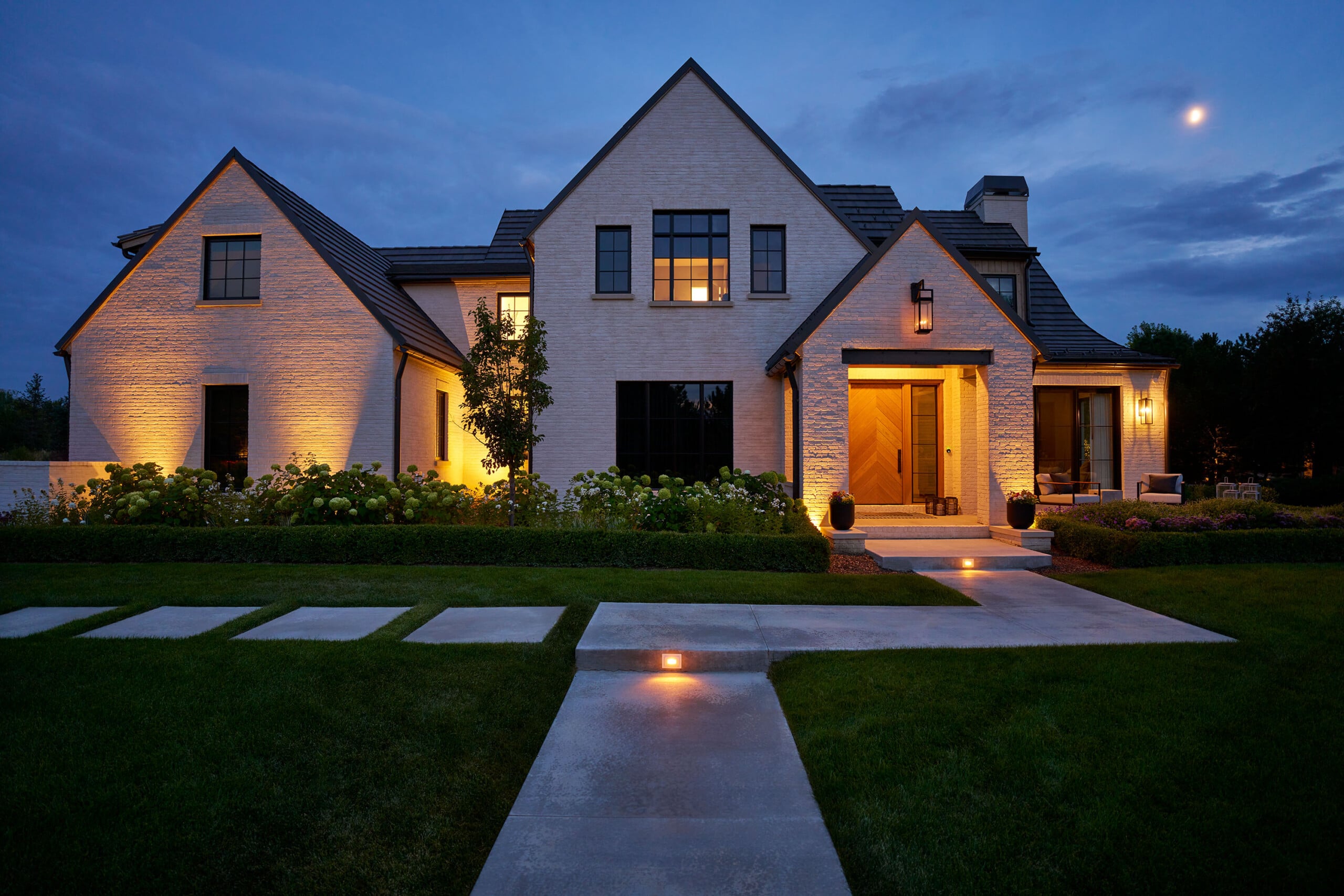 Luxury Estate Facade Lighting